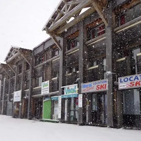 Апартаменты Dans Station Super 4ou5 Pers Piscine *